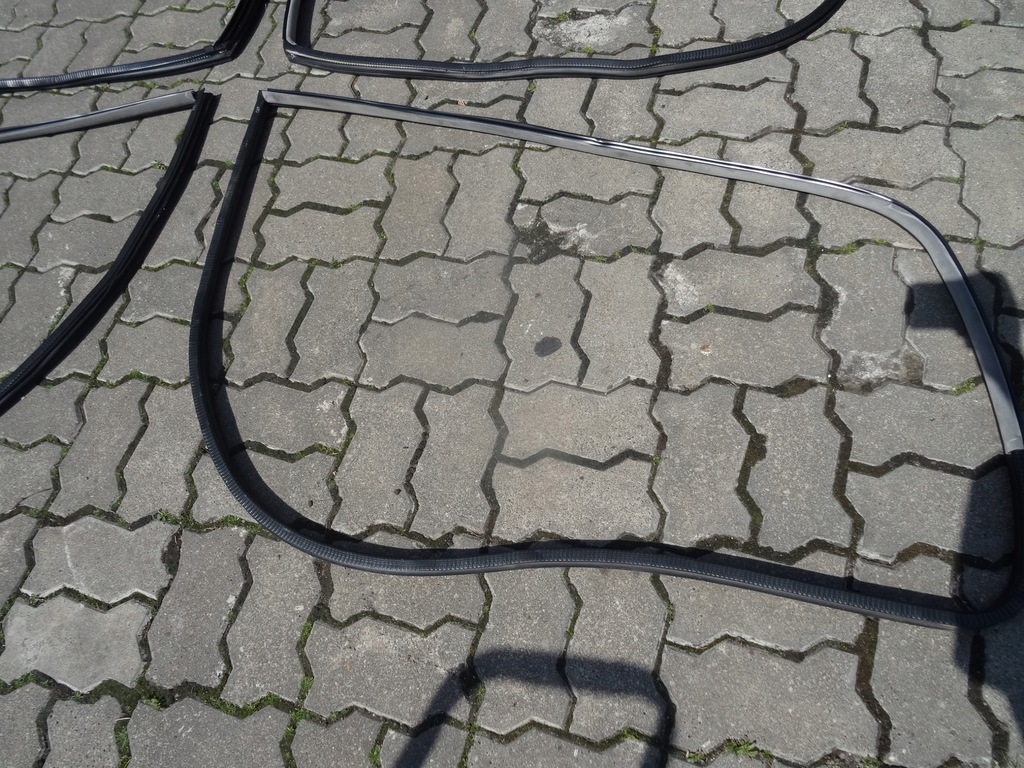 фото №6, Audi a8 d2 99-02 прокладка резиновый элемент дверь перед задняя левая правая доставка