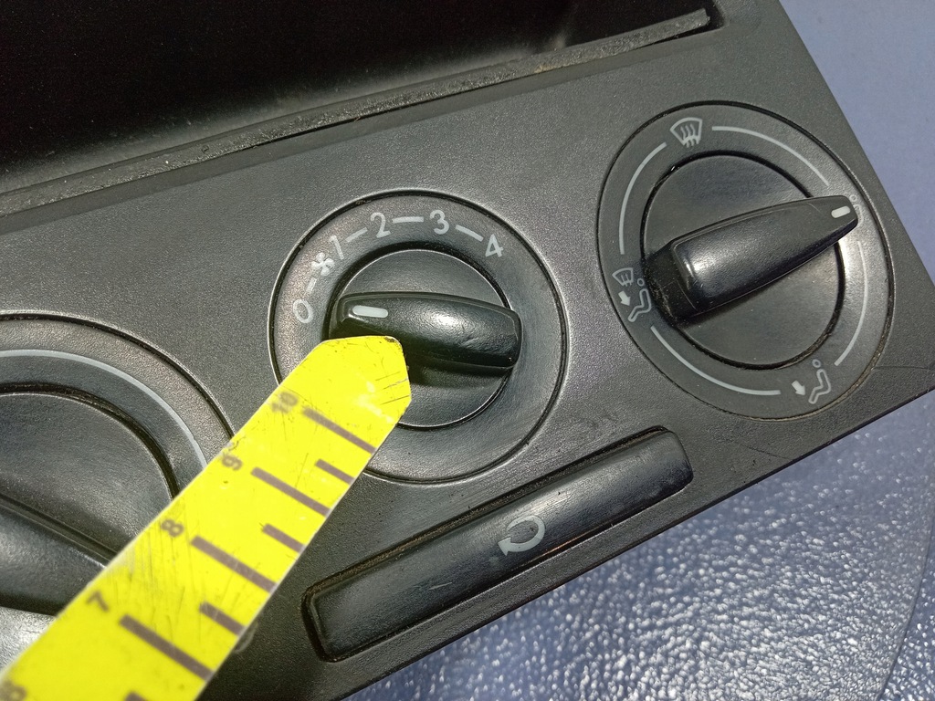 фото №8, Volkswagen t4 перемикач обдув 7d1819075h