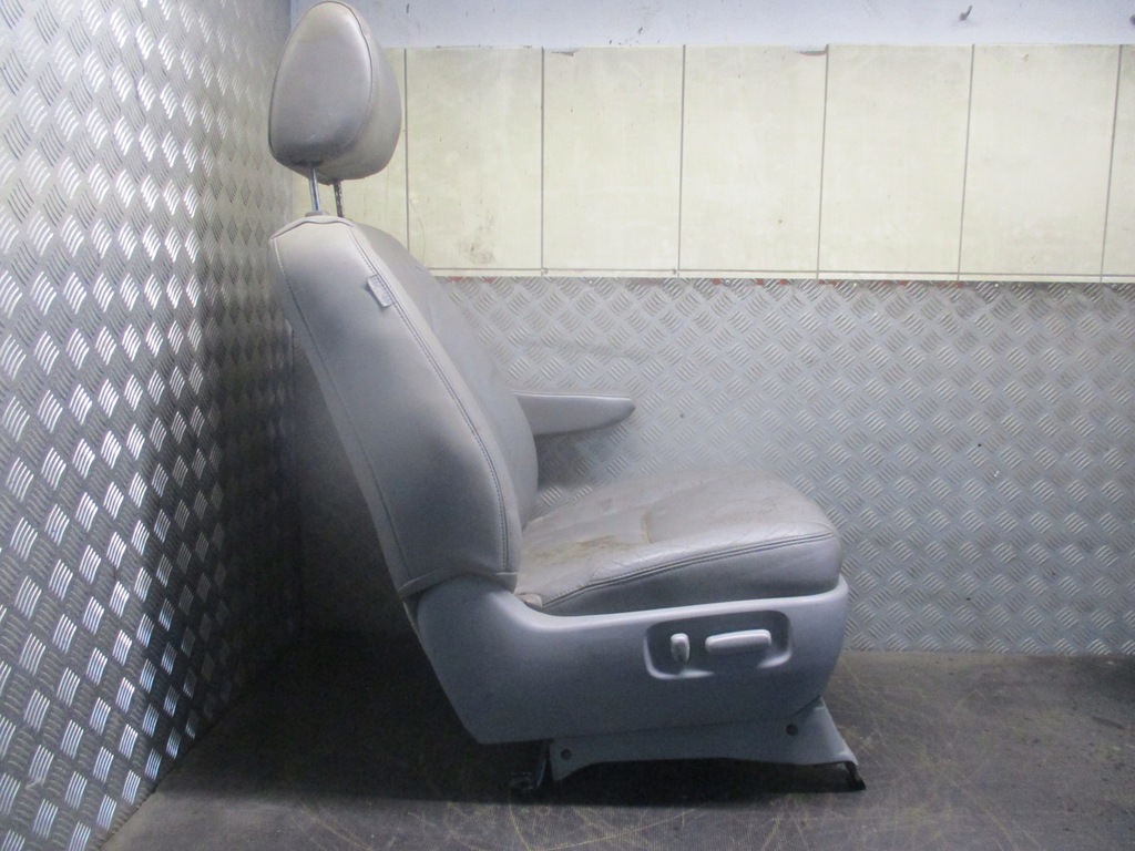 фото №11, Сидіння правий toyota sienna 03-10r