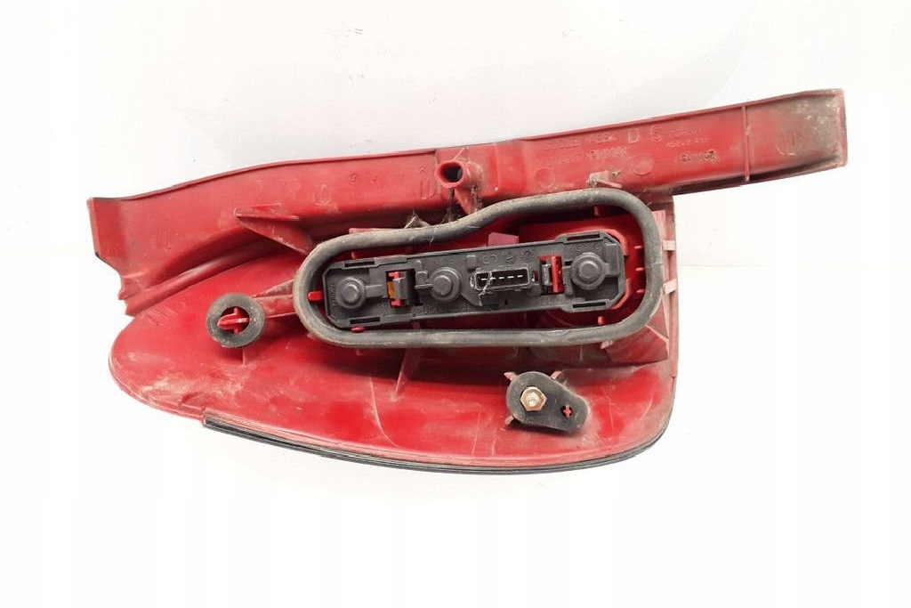 фото №8, Лампа права задня peugeot 306 break 7e, n3, n5 45228 2.0l дизель 66kw