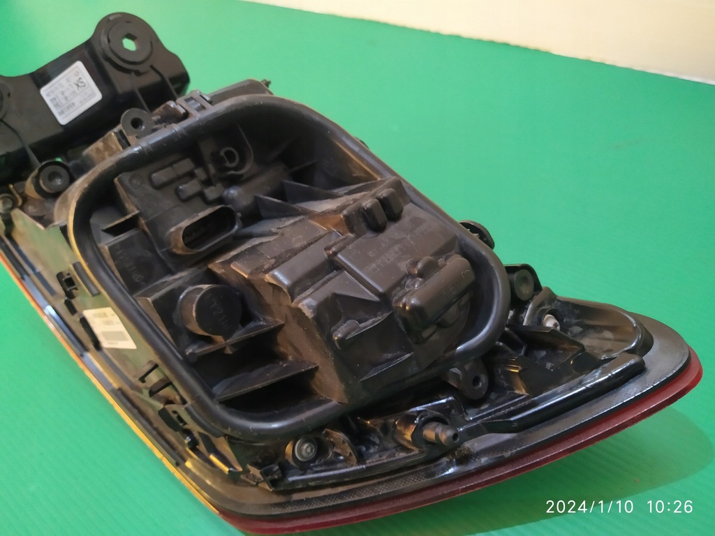 фото №9, Лампа ліва задня audi a4 b9 8w9945069