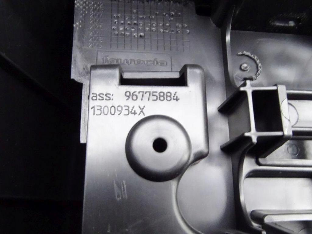 фото №6, Peugeot 308 ii t9 13-21 туннель средний 96775884 1300934x