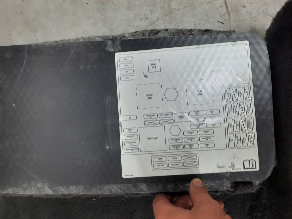 фото №4, Обшивка килимок пасажира правий corvetta c6