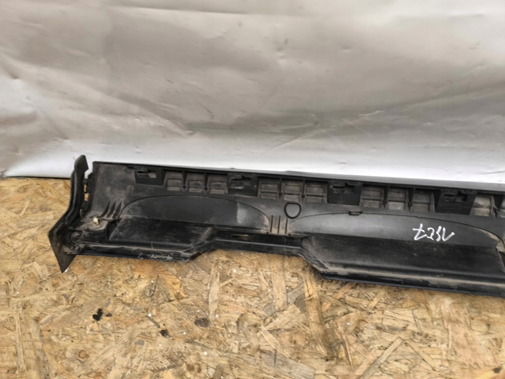 Накладка  накладка на порог левый vw passat cc 08-12 европа  1.4 tsi 3c8853855b Киев
