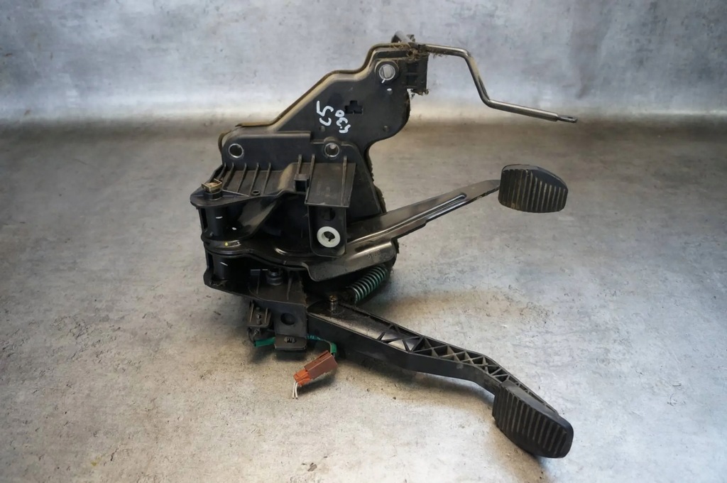 фото №5, Педали газа тормоза сцепления комплект citroen c5 i 2.0 hdi механическая коробка передач