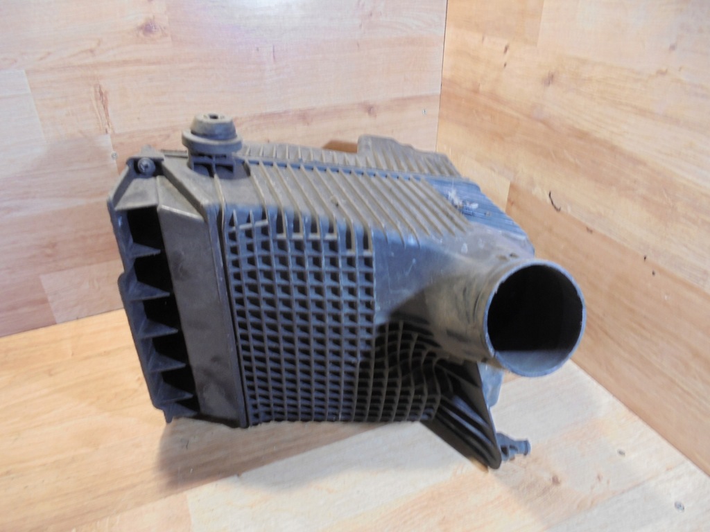 фото №8, Корпус фильтра воздуха renault megane scenic ii 8200369755