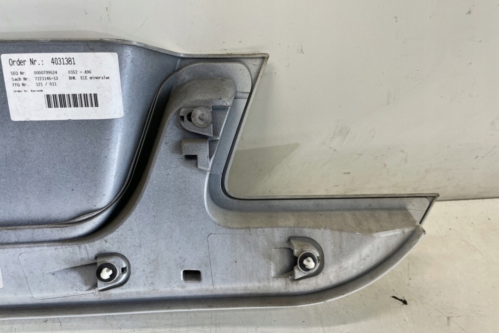 фото №10, Нижняя часть крышки bmw 7 f01, f02 7186530 3.0l дизель 180kw 2012