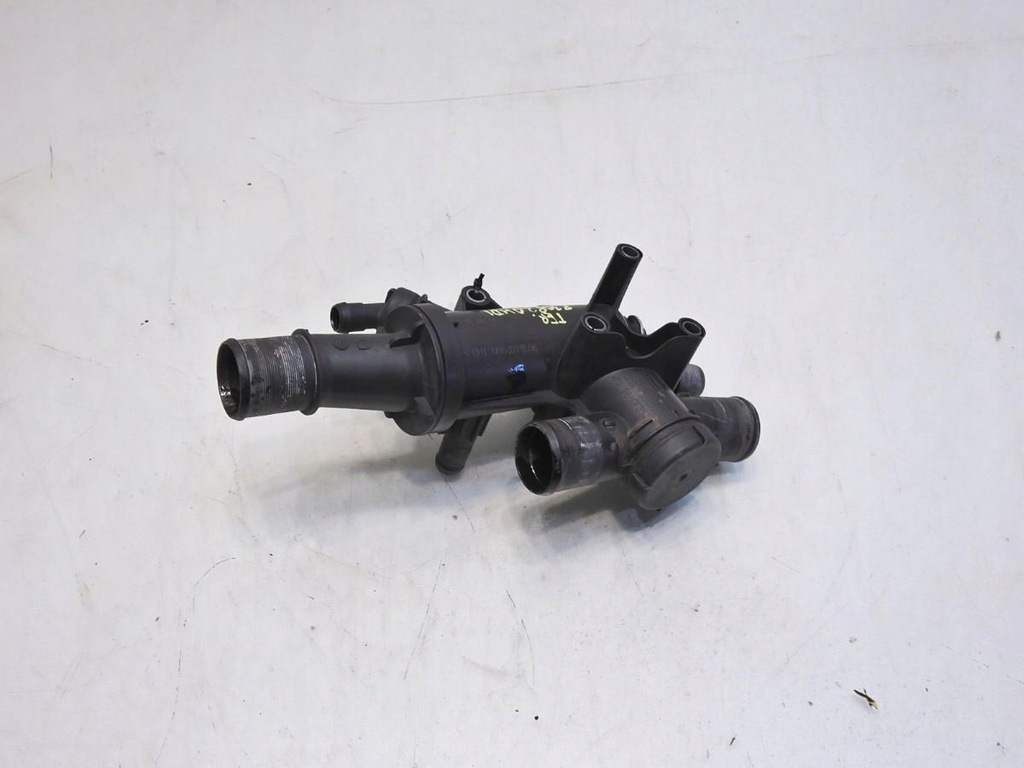 фото №7, Корпус термостата peugeot 308 i 2.0 hdi