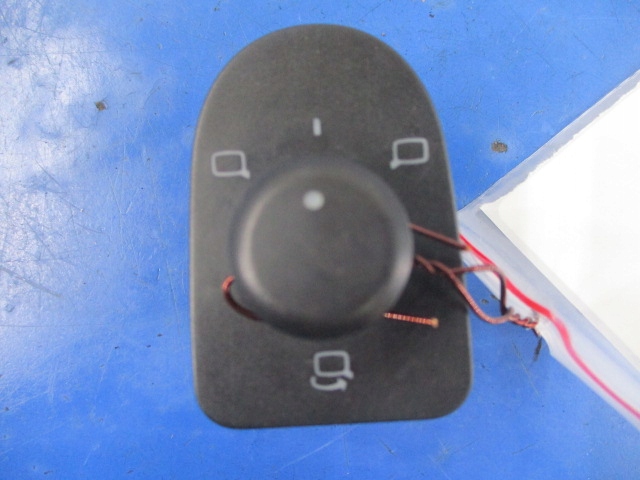 фото №1, Toledo ii leon i регулировка управление зеркал