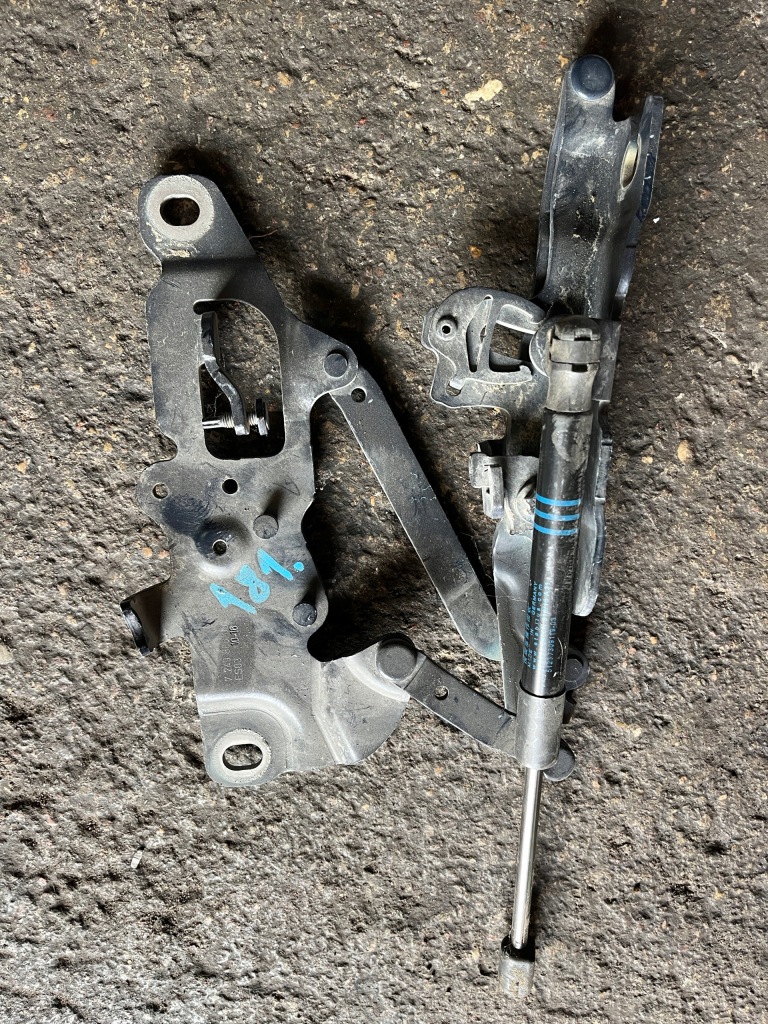 Купить Bmw оригинальный номер 7249888 петля капот