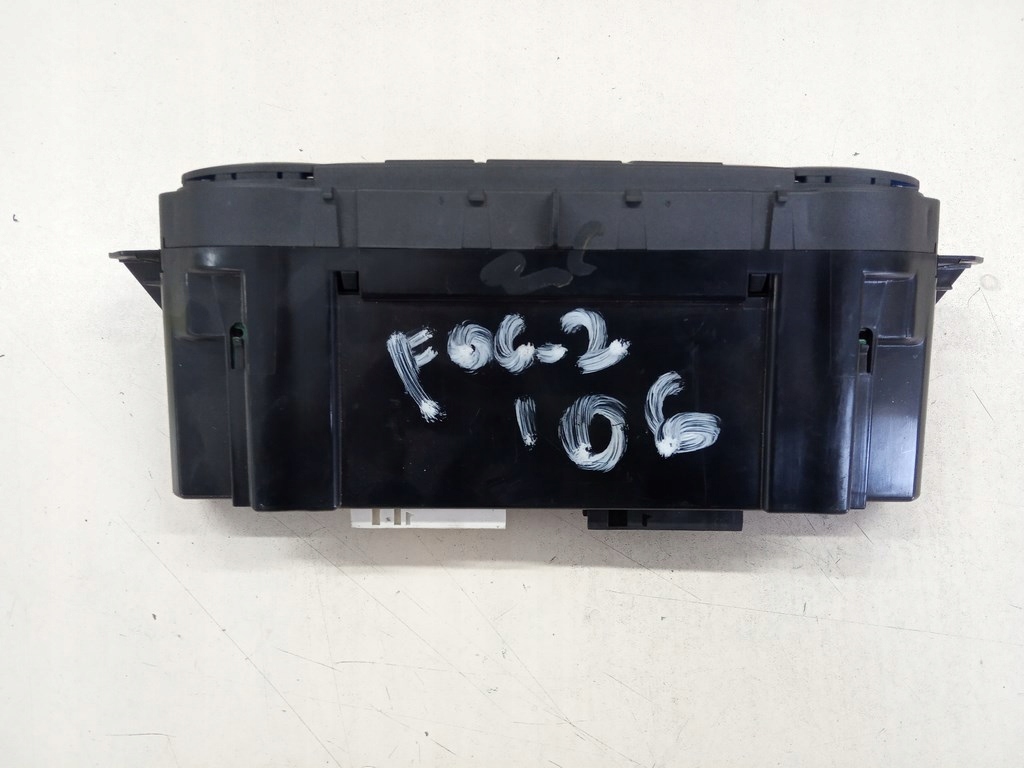 фото №7, Ford c-max mk1 focus mk2 04-07r- панель climatronic