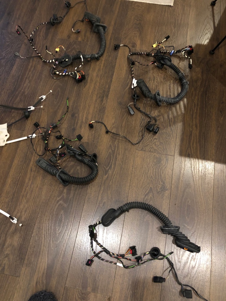 фото №2, Porsche cayenne lift 7p5 доводчик дверь