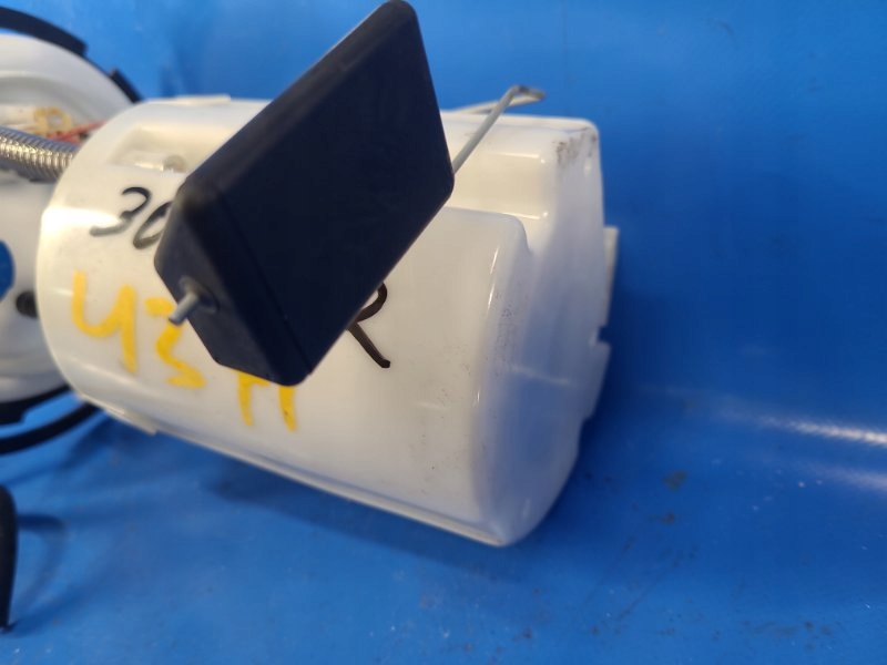 фото №4, Насос топливная mitsubishi mirage 13 1760a493