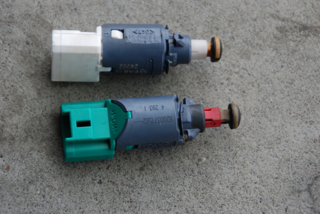 фото №1, Master iii 2.3 dci датчик na педаль сцепления тормозной