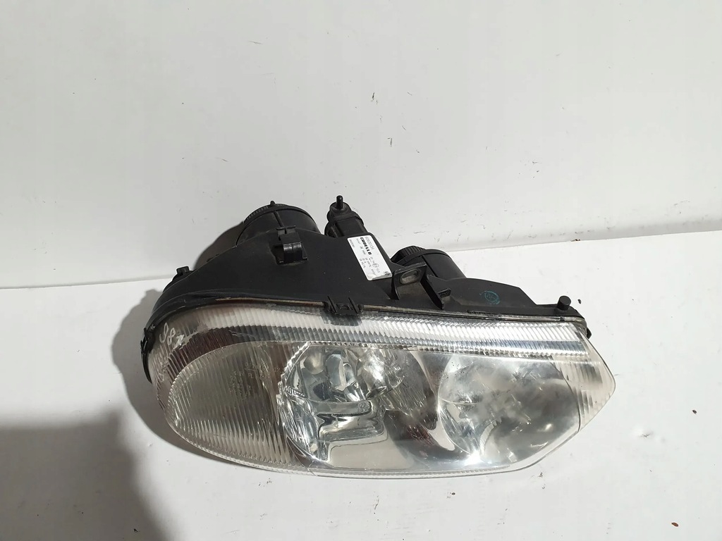 фото №4, Alfa romeo 156 2000 po правая лампы передние