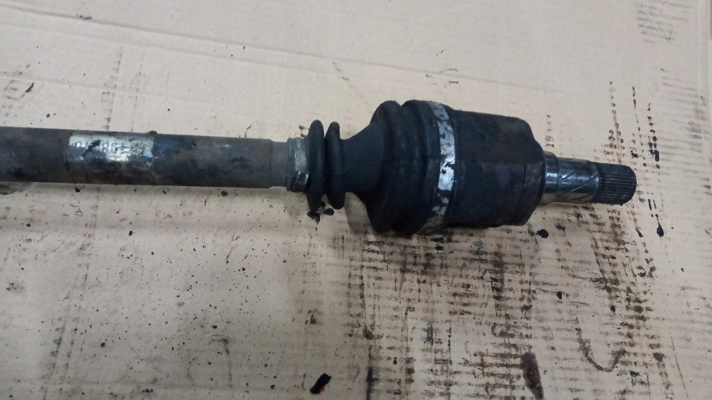 Приводной вал левая renault megane scenic 1.9d 04r hb Доставка