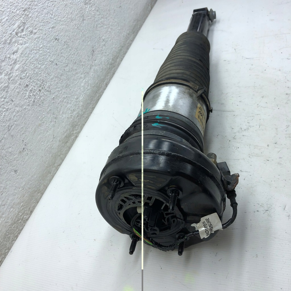 фото №1, Audi a8 d4 s8 lift амортизатор лівий задня