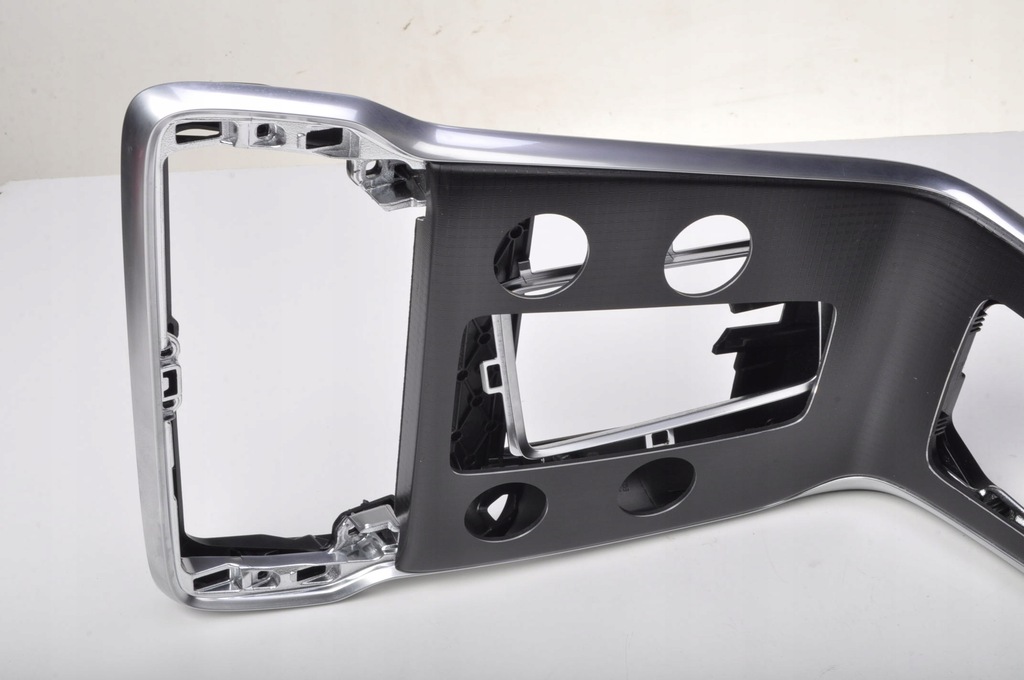 фото №2, Volvo v40 ii рамка панель обдув 08632794 lift