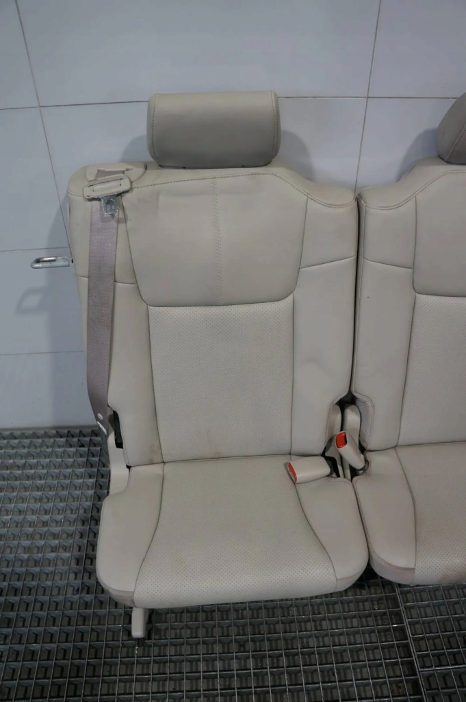 фото №3, Заднє сидіння сидіння сидіння третього rzędu jeep commander xk шкіра