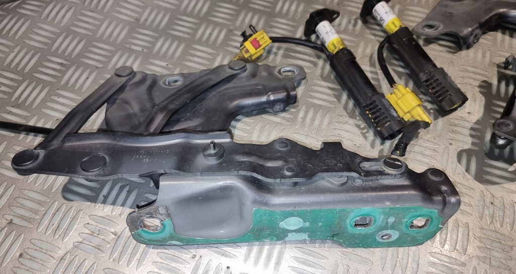 фото №8, Jaguar xe x760 xf x260 петля патрон капот лівий правий перед патрони комплект