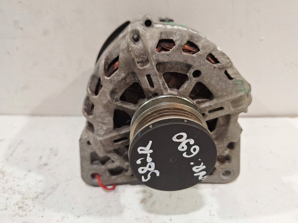 фото №3, Генератор 231007582r renault sandero ii lift 1.0 sce 16-