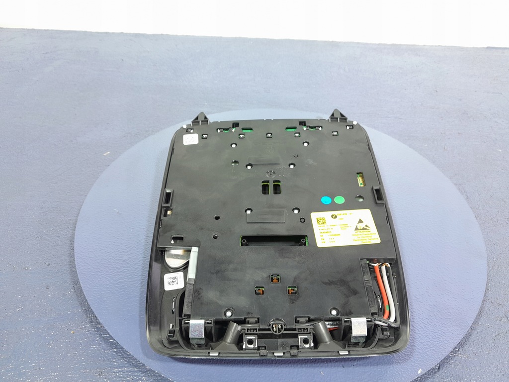 фото №4, Bmw 7 g11 g12 лампа потолочный перед освещение салона 9391439