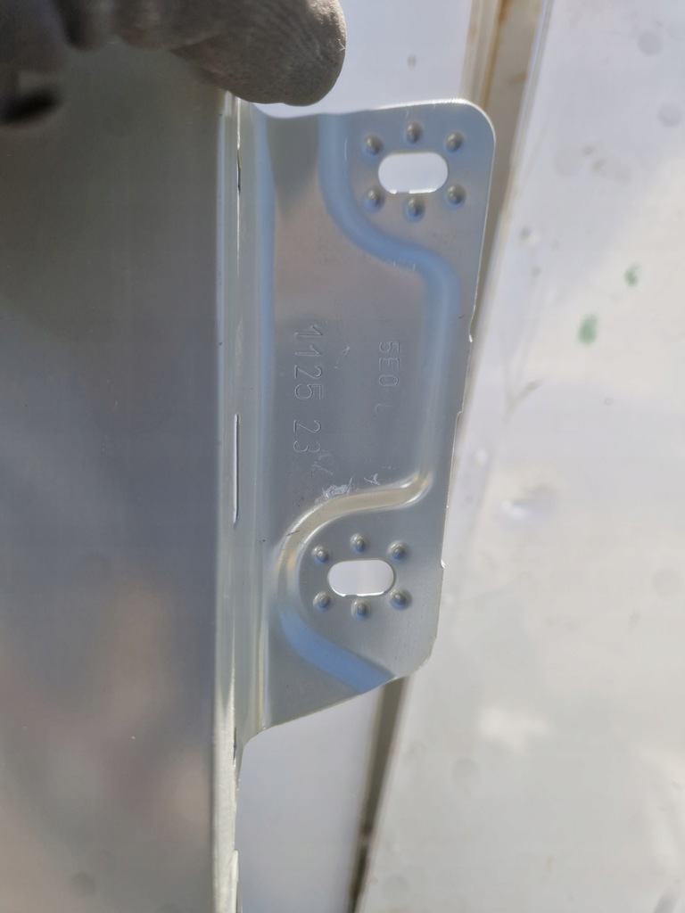 фото №7, Skoda oktavia octavia iii 3 5e0 крила правий перед передній