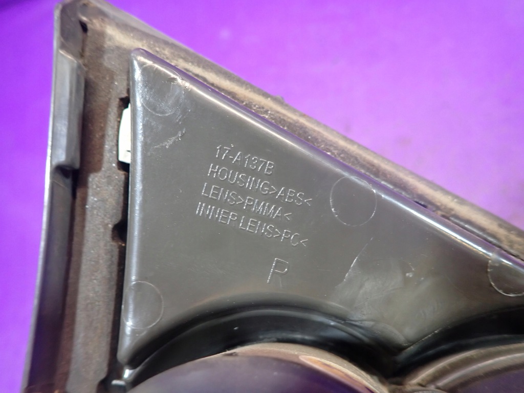 фото №5, Mazda 6 i gg 05-07 лампа задня права кришки 17a137b