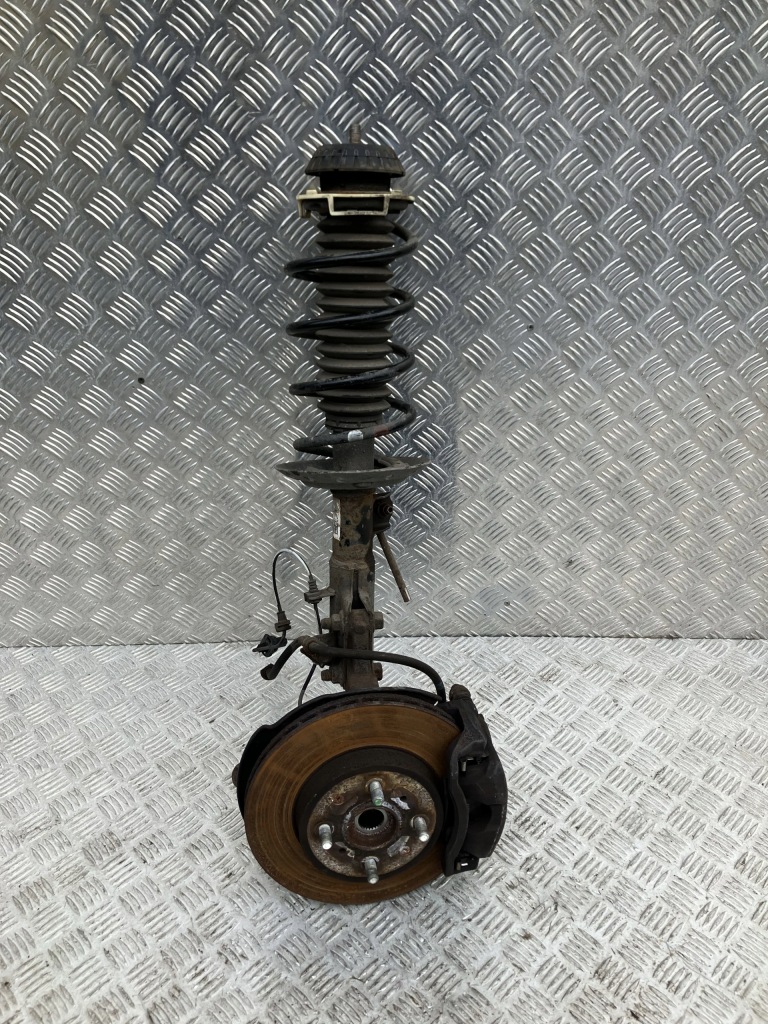 фото №1, Амортизационная стойка поворотный кулак правый перед jazz iv 15- 1.3 автоматическая коробка передач