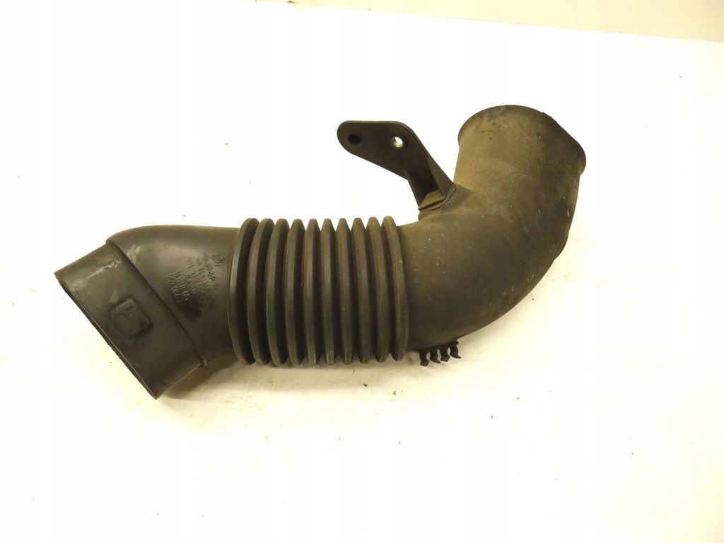 фото №1, Bmw e60 e61 2.5d 3.0d шланг воздуха wąż труба воздухозаборник