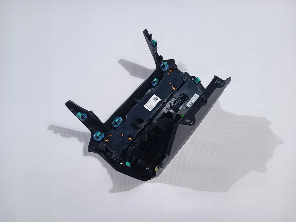 фото №9, Панель керування радіо кондиціонера ford explorer vi 2020-