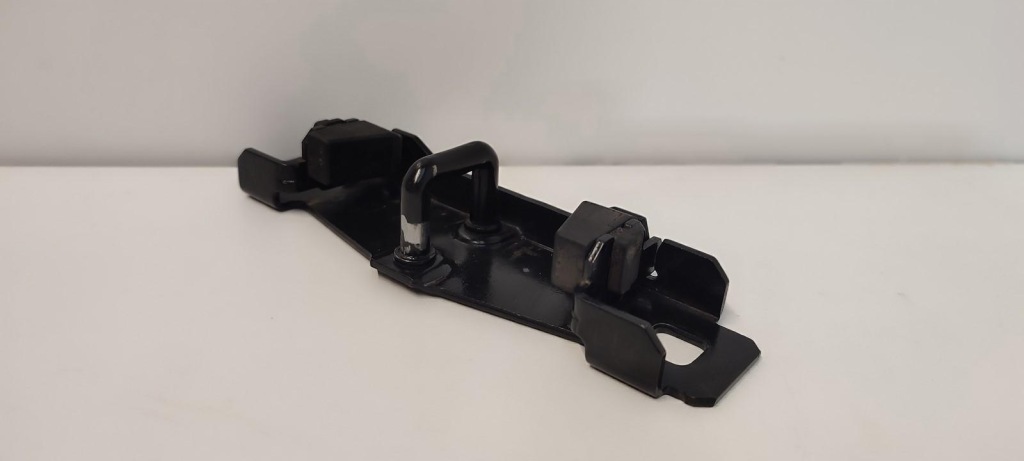 фото №3, Volvo v60 засувка кришки багажника