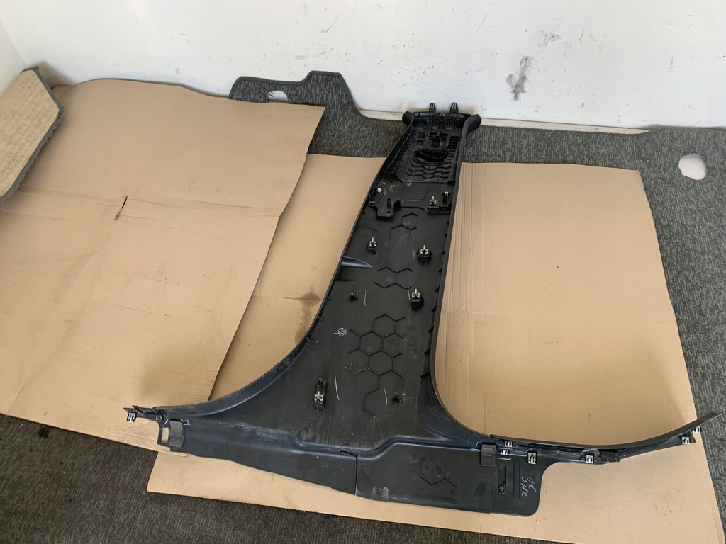 фото №9, Ford mustang mach-e rwd 21r защита обшивка стойка b левая оригинал