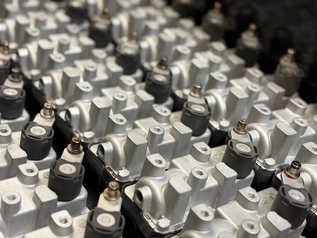 Оригінал регулятор блок керування турбіни, g-185 ,6nw008412 ,712120 do mercedesa Недорого