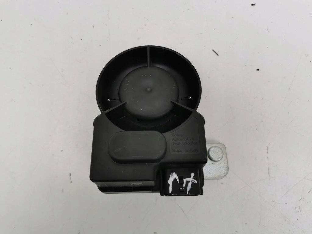 фото №1, Hyundai i40 2012 сирена сигнализация