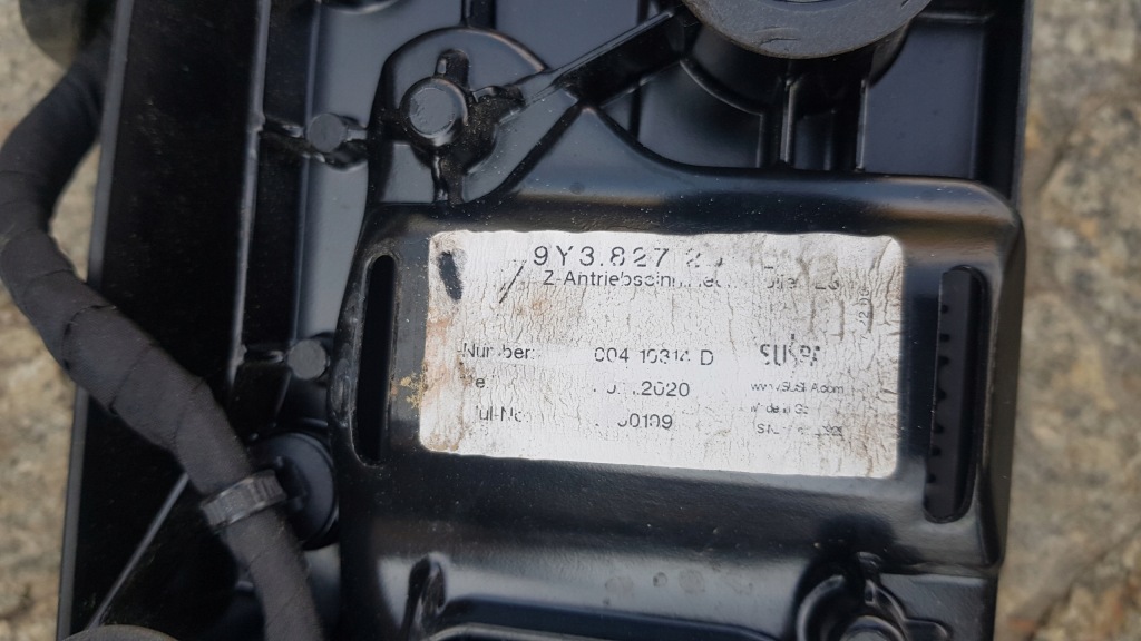 Porsche cayenne 9y3 механизм спойлер 9y3827204c оригинал Недорого