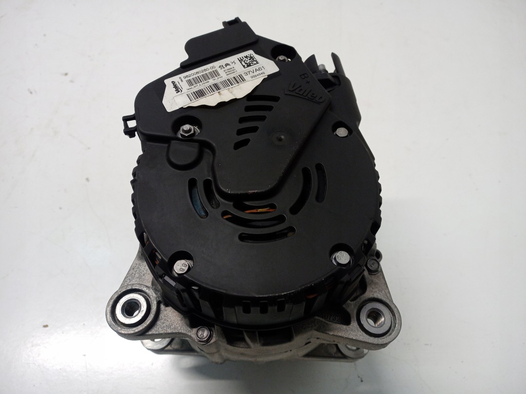 Генератор peugeot 508 2 1.6 thp гибрид 9820080280 в Украине