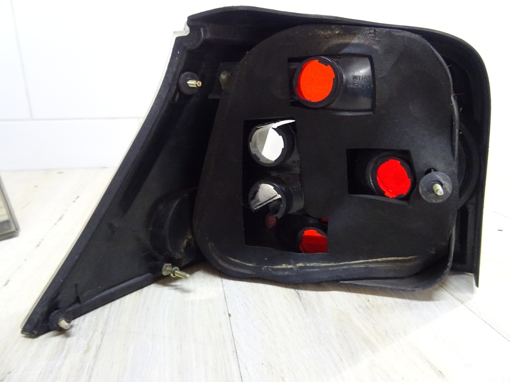 фото №8, Лампа права ліва задня glof 4 iv 1j6 тюнінг