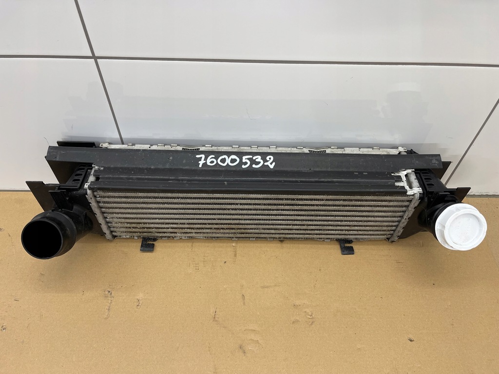 фото №1, Bmw f30 f20 f36 радіатор інтеркулер 7600532