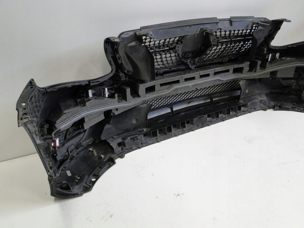 фото №12, Mercedes glc x253 бампер передний amg pts + решётка радиатора