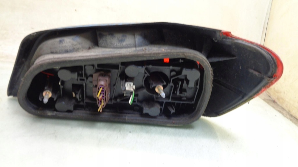 фото №3, Лампа левая задняя задняя peugeot 306 hb хэтчбек