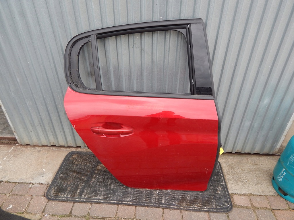 фото №1, Дверь правое peugeot 208 ii