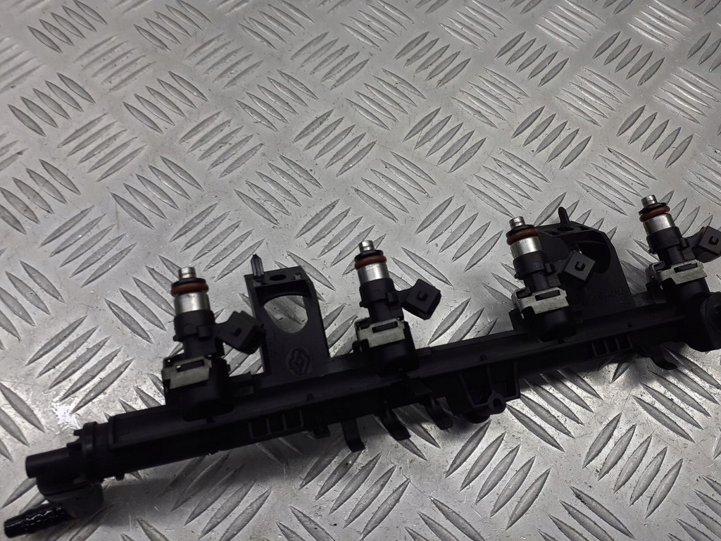 фото №4, Молдинг впрыскная форсунки renault modus 1.2 8200286064