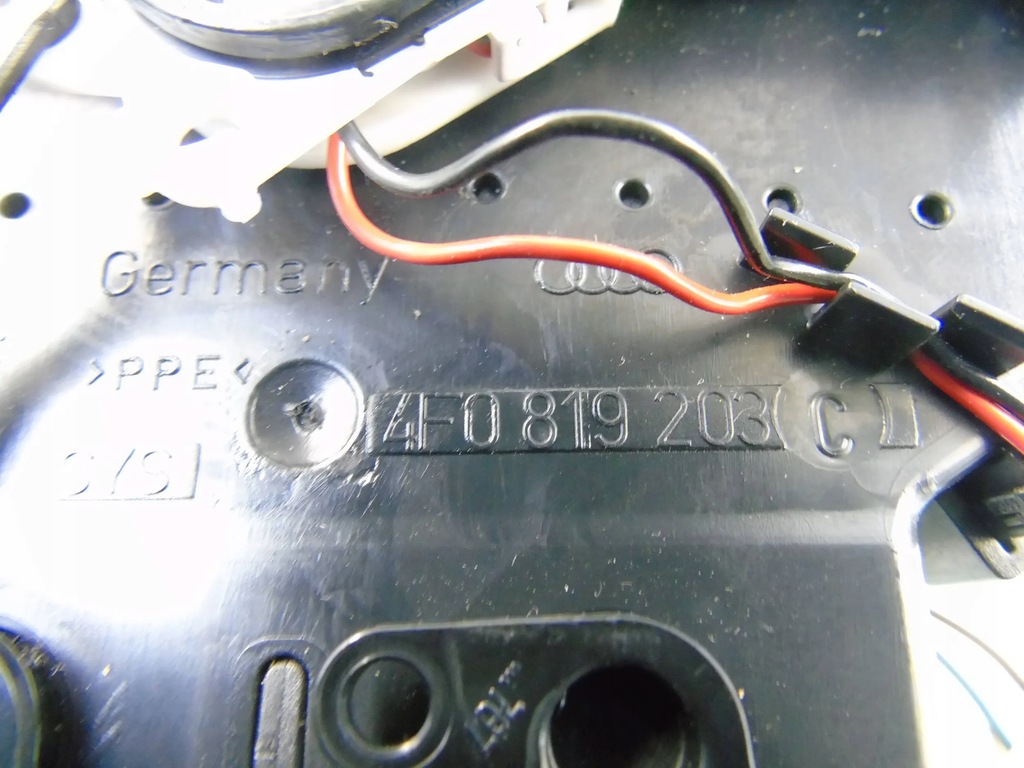 фото №5, Решітка обдув задня тунель audi a6 c6 4f0819203c