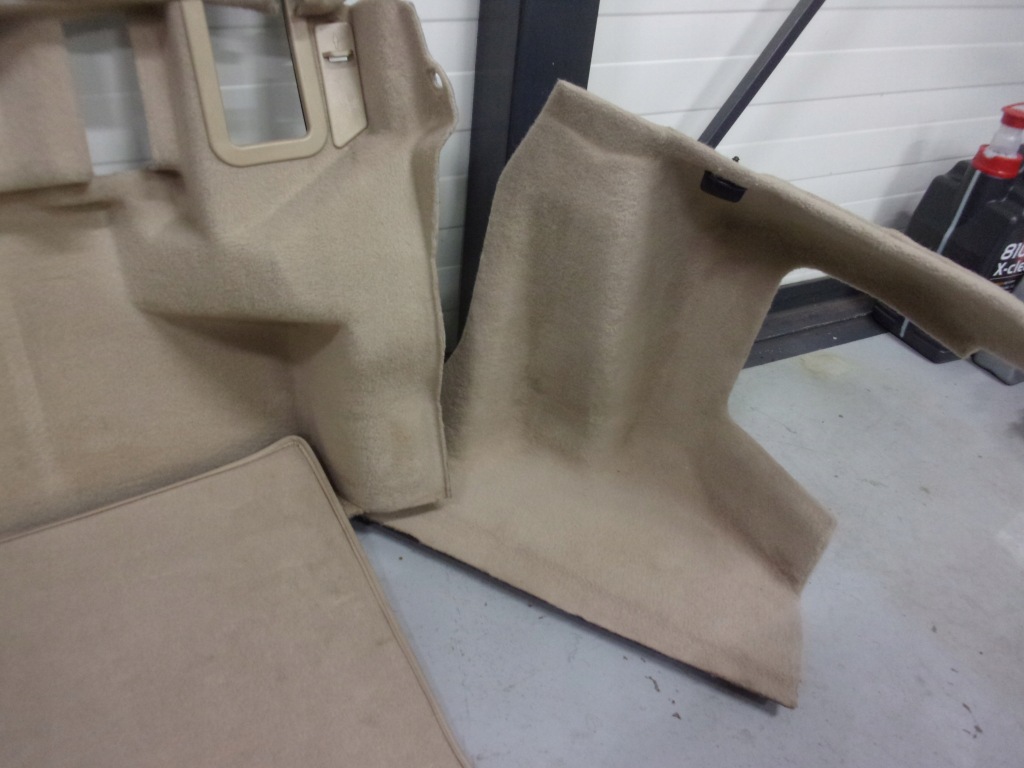 Mercedes r129 sl 500 обивка обшивка багажника champignon 1296903230 Оригинал