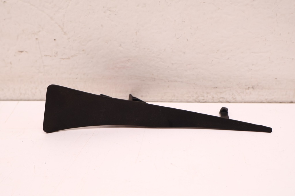 фото №1, Volvo xc60 ii заглушка крыла левая 32219166