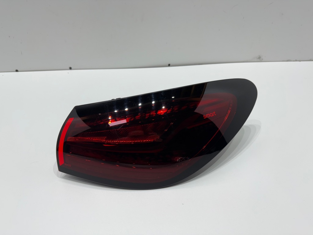 Купить Smart 3 3 eletric фара задний  задняя правый  led хорошее состояние