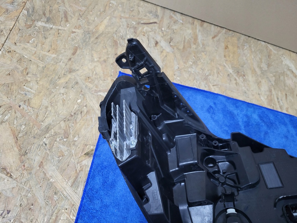 фото №13, Renault clio 5 v лампа передня перед ліва full led 260605690r