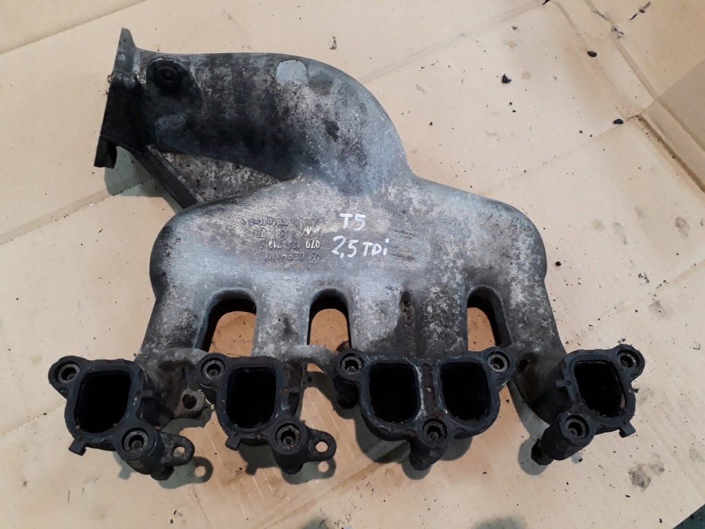 фото №1, Колектор всмоктуючий vw t5 2.5 tdi 070129713f
