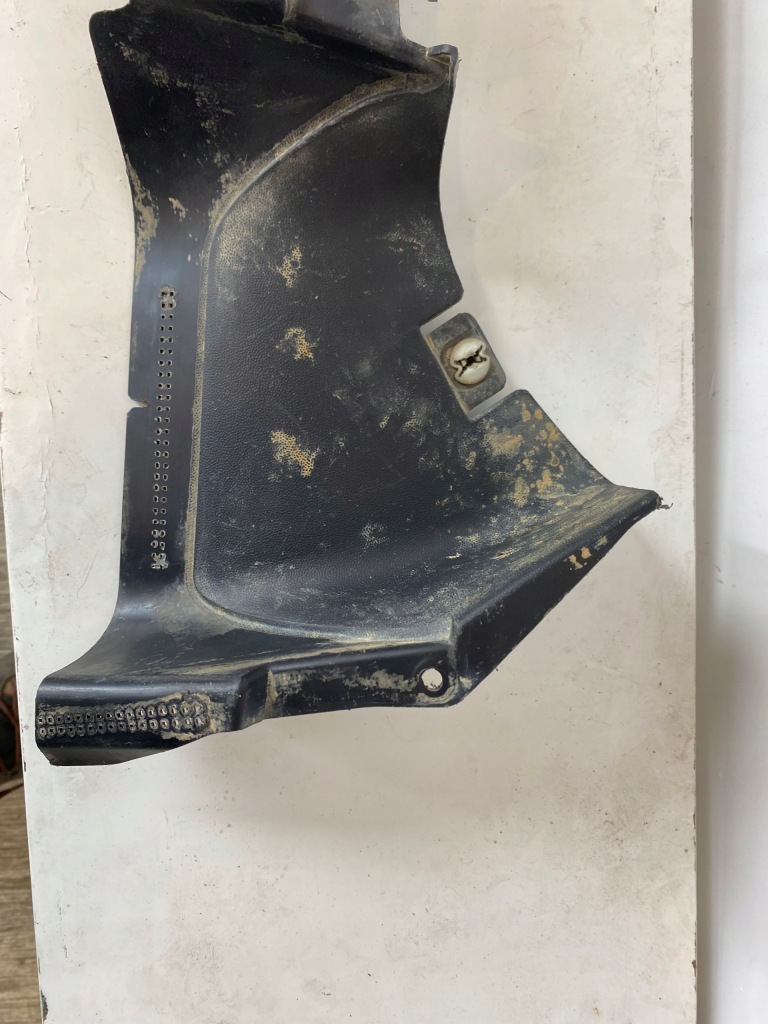 Купити Напрямна захист бампер перед лівий cayenne 7p